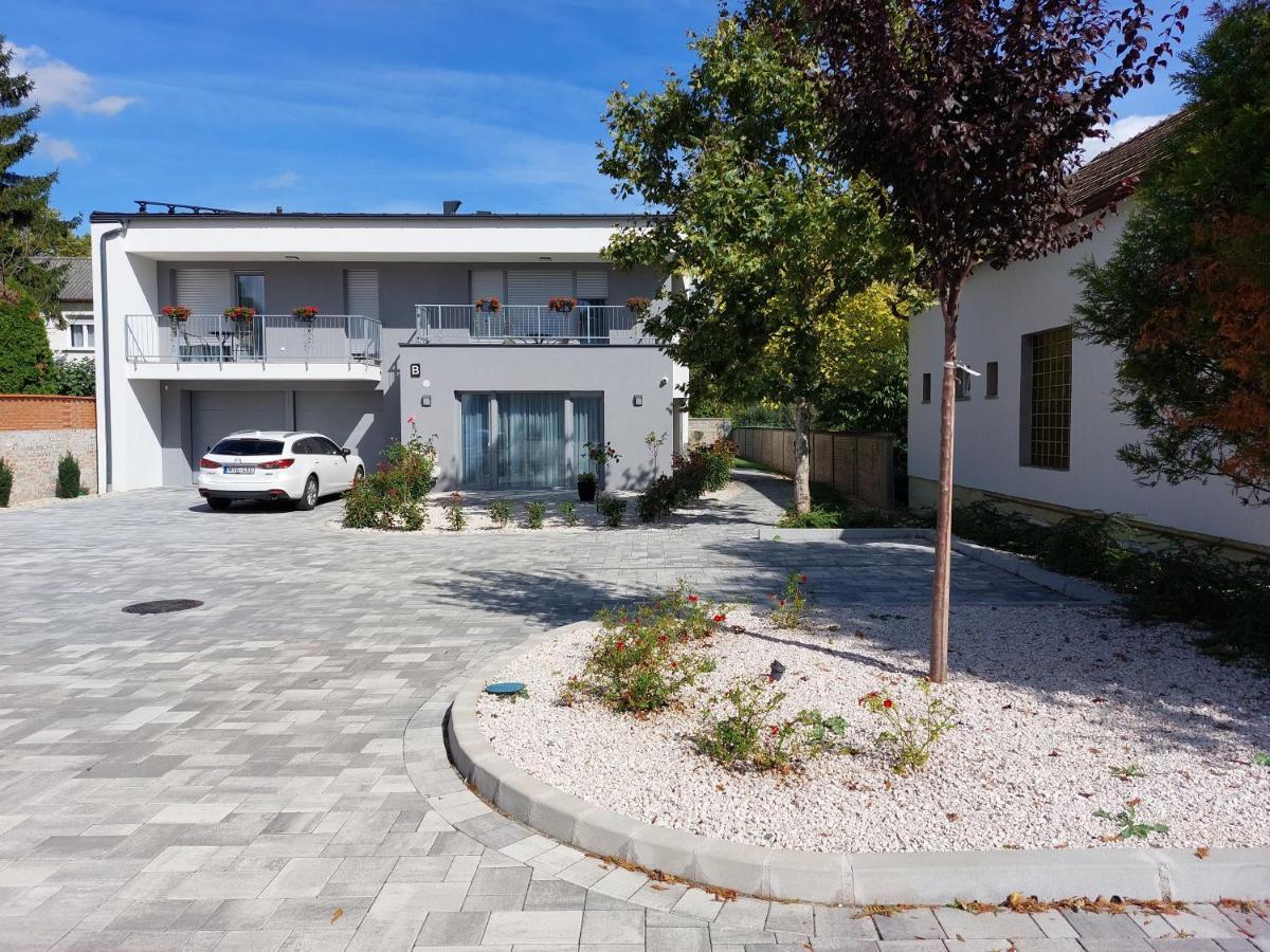 Linden Apartman 104 - Adults Only Mosonmagyaróvár Exteriér fotografie